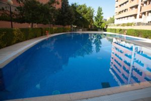empresas de mantenimiento de piscinas y socorristas en madrid